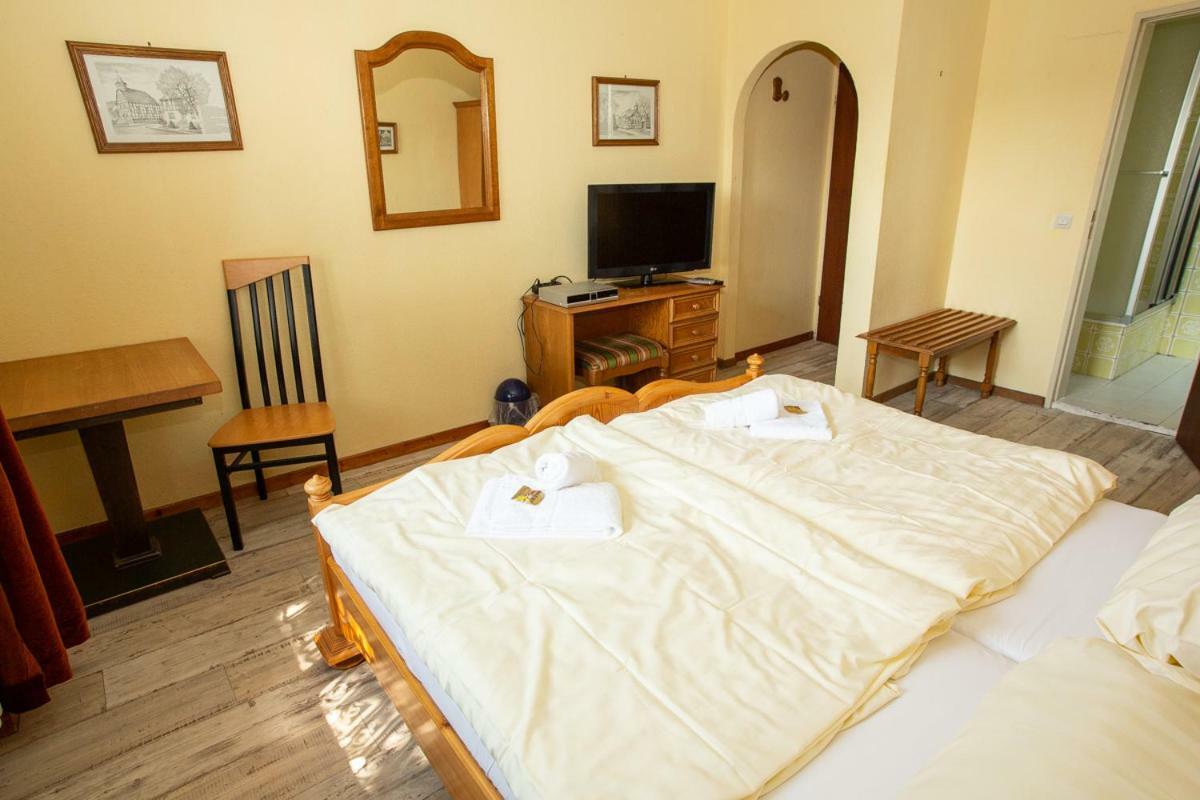 Zum Jean Bonnet Otel Hofgeismar Dış mekan fotoğraf