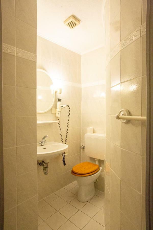 Zum Jean Bonnet Otel Hofgeismar Dış mekan fotoğraf